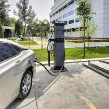 Установка зарядной станции для электромобилей